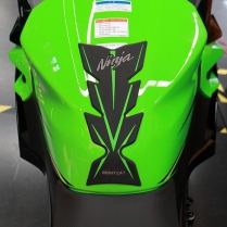 Dán bình xăng Ninja 400