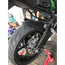 Dè chắn bùn bánh sau Versys 650